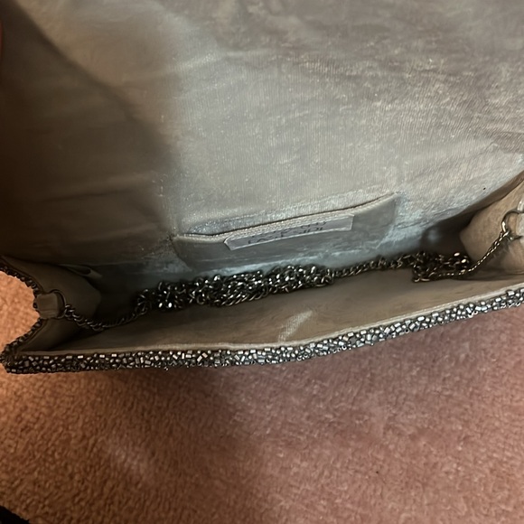 Clutch - Picture 4 of 7